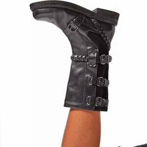 Free People Billie Buckle Boots Size 7.